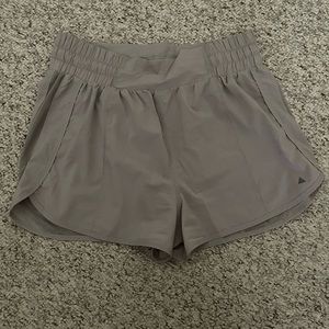 Balance Athletica/Vitality Vista Short in Stone